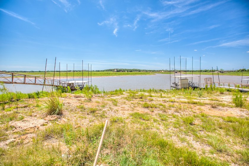 Experience lakefront living on Oak Creek Reservoir in this - photo 21