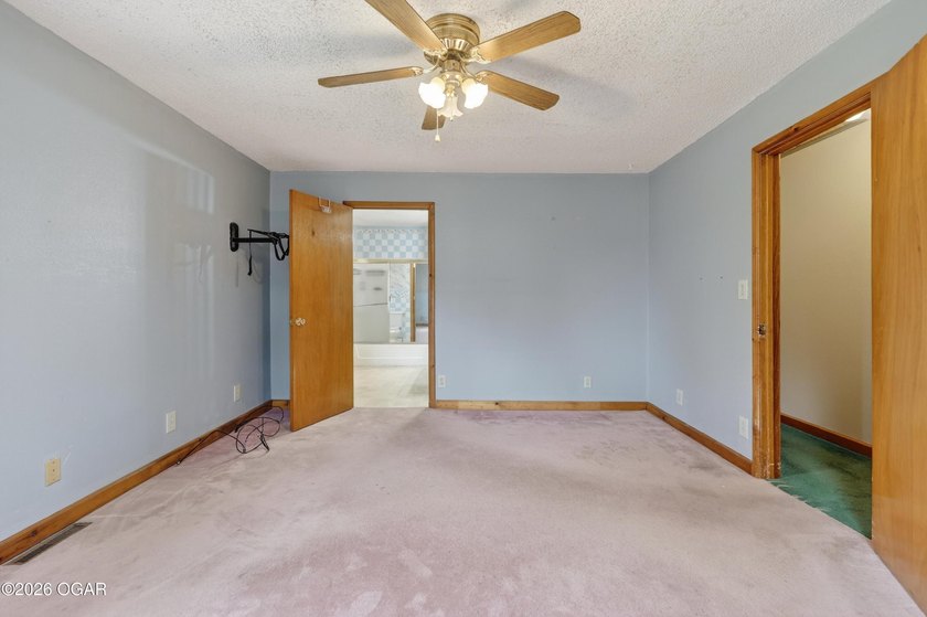 Welcome home to this solid 3-bedroom, 2.5-bath brick home - photo 22