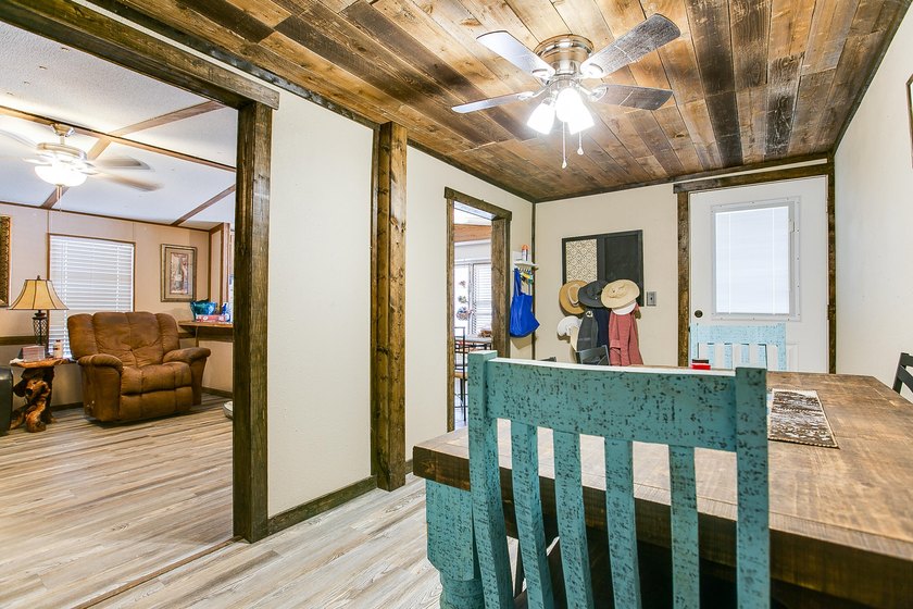 Experience lakefront living on Oak Creek Reservoir in this - photo 23
