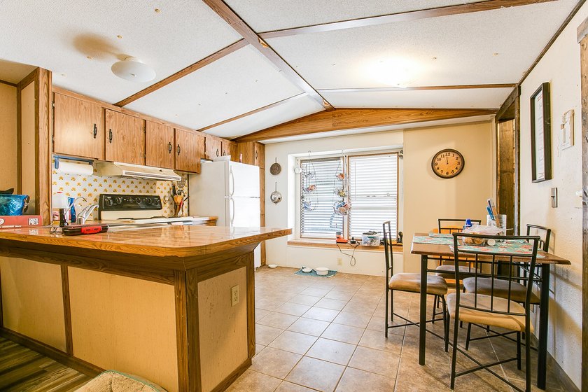 Experience lakefront living on Oak Creek Reservoir in this - photo 27