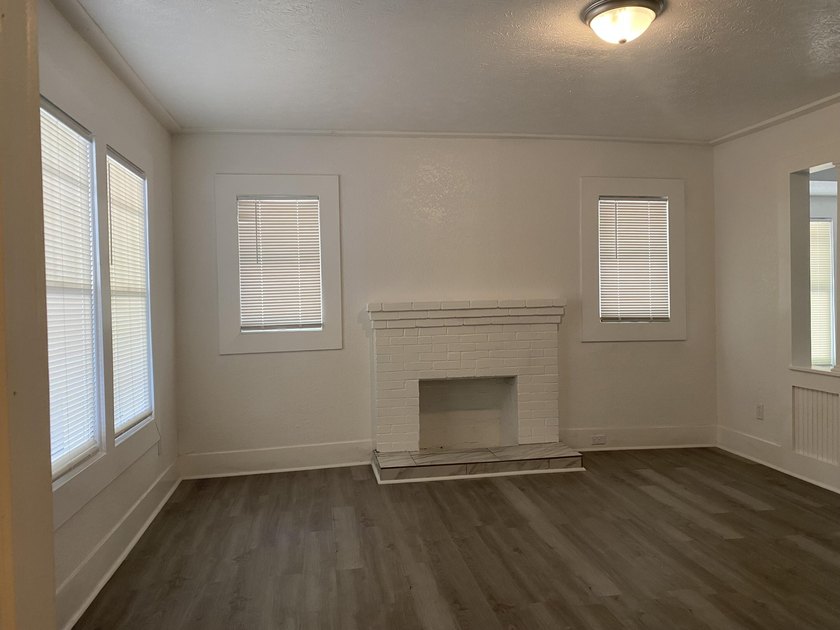 Add this high performing duplex style asset to your investment - photo 4