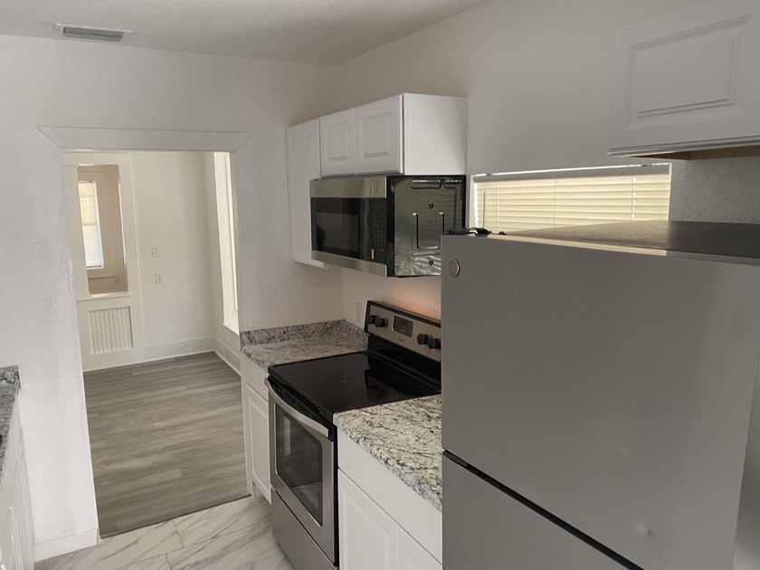 Add this high performing duplex style asset to your investment - photo 6