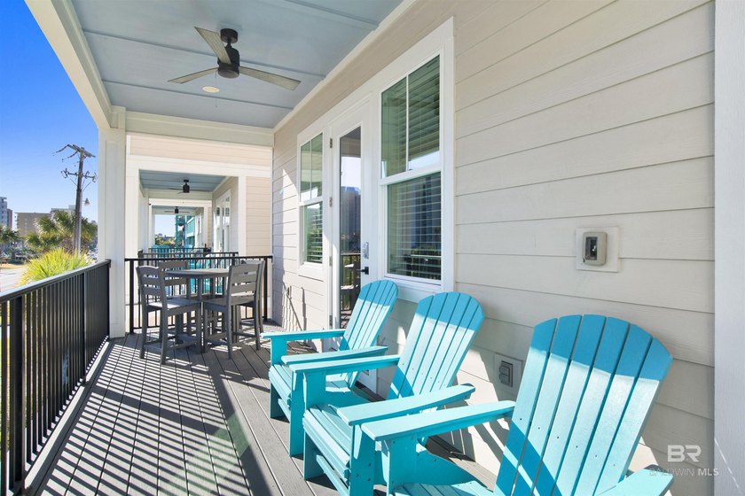 Beautifully decorated 3bed/4bath coastal home with views of the - photo 29