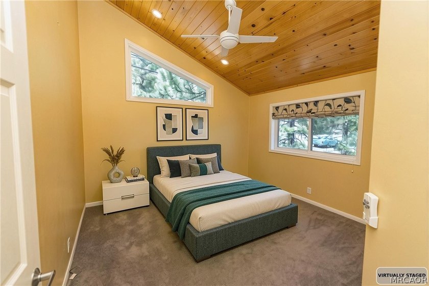 Wake up to calm lakefront style mornings, breathe in the fresh - photo 30