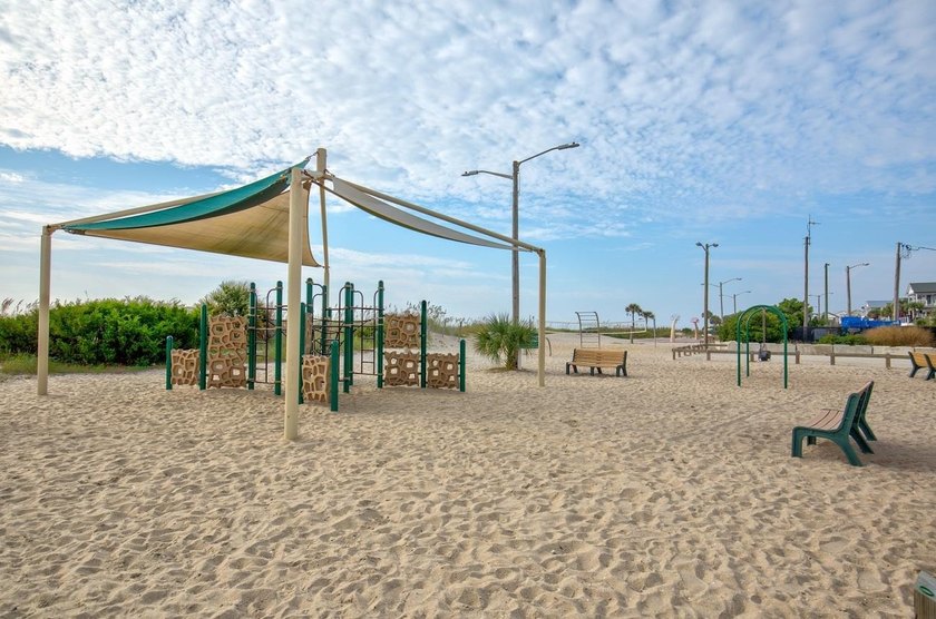 Welcome to your dream beach retreat located within the gates of - photo 35