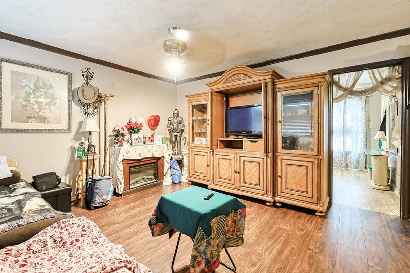 Discover the perfect blend of comfort and convenience at 4150 - photo 5
