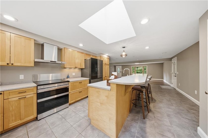 Situated on a one-acre lot along a private road, this - photo 10
