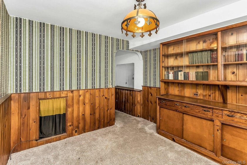 BEST PRICED HOME IN WHITESTONE!!!! Opportunity knocks on this - photo 6