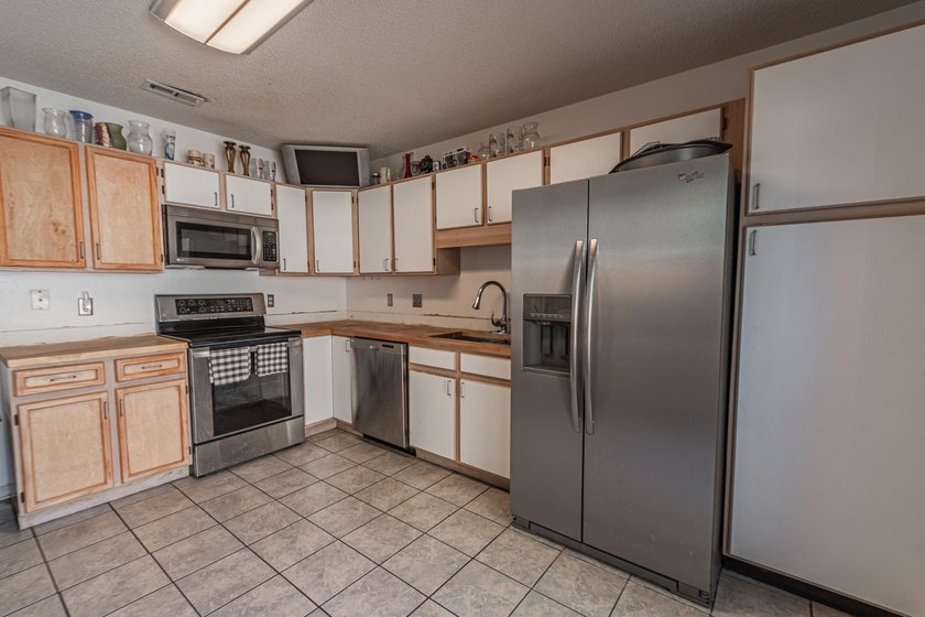**Charming 3-Bedroom Home with Stunning Outdoor Living in Tern - photo 4