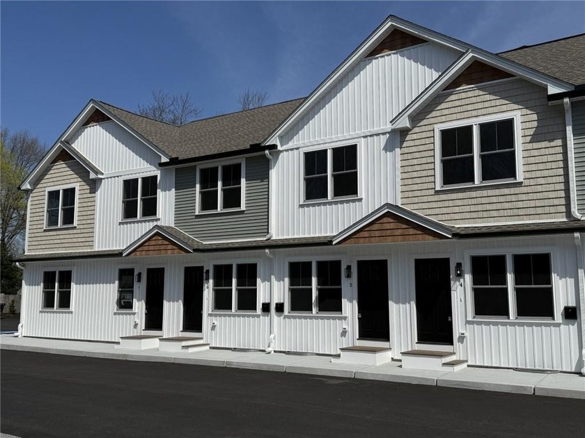 Greenwood Proper is proud to offer this new construction - photo 4