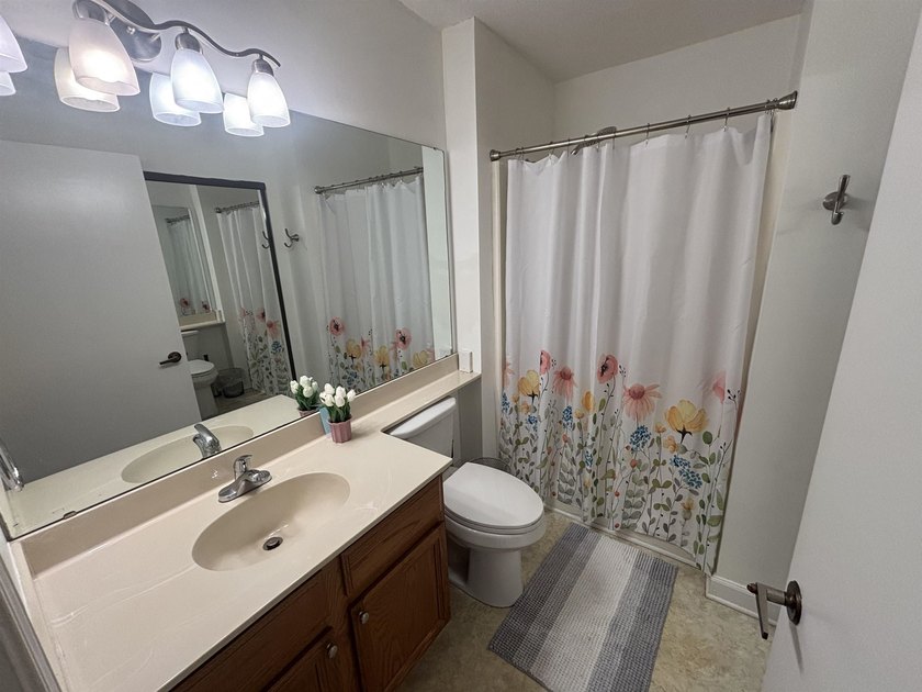 Covenant Towers is a 55 and older fantastic Retirement Community - photo 9