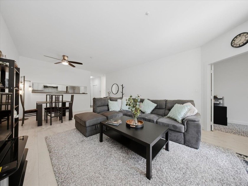 Outstanding value in a rapidly growing community. This bright - photo 7