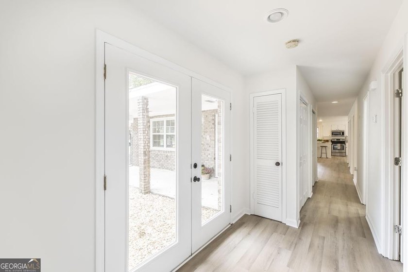 Some homes simply make life easier, and 113 Shadow Lane is one - photo 24
