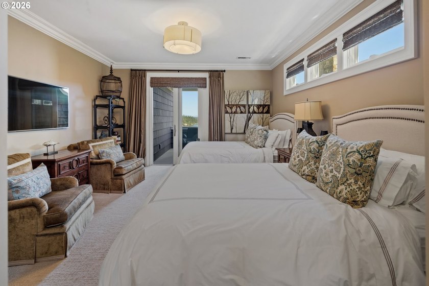 Set within Lake Oswego's coveted Village on the Lake - photo 27