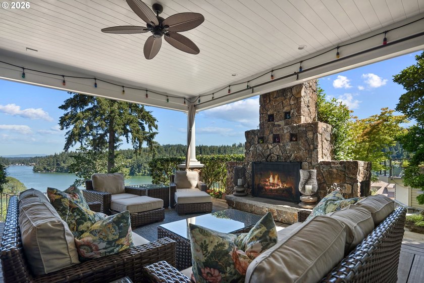 Set within Lake Oswego's coveted Village on the Lake - photo 41