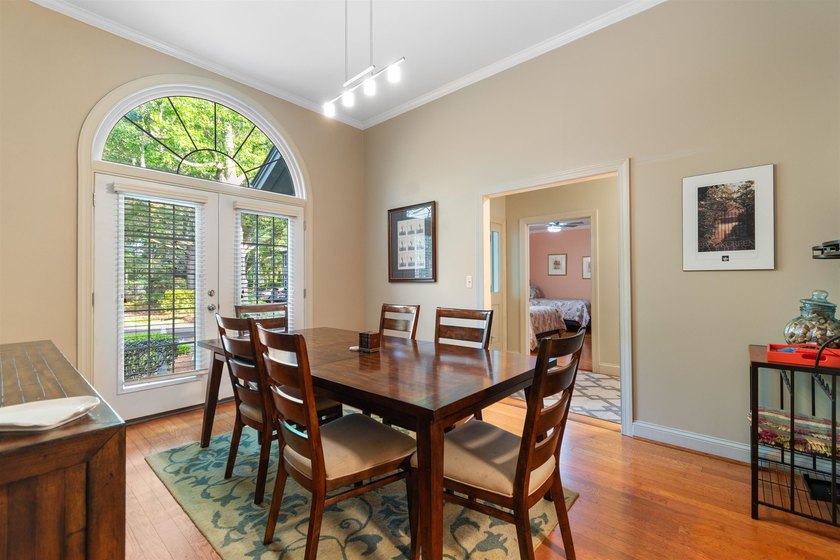 Welcome to this beautifully furnished 3-bedroom, 3-bath villa - photo 7