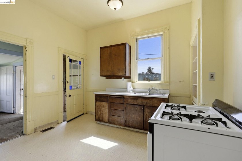 Unlock incredible upside potential at 956 53rd St. This North - photo 17