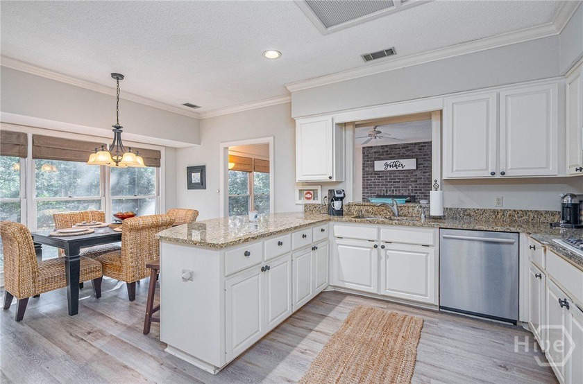LEAST EXPENSIVE HOME PER SQ FT ON THE ISLAND! Looking for space - photo 18