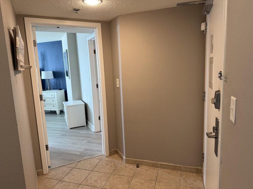 PENTHOUSE!! If you are truly looking for a unit that is - photo 2