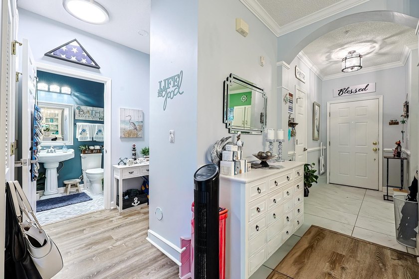 Enjoy easy first floor living in this beautifully updated 2 - photo 9