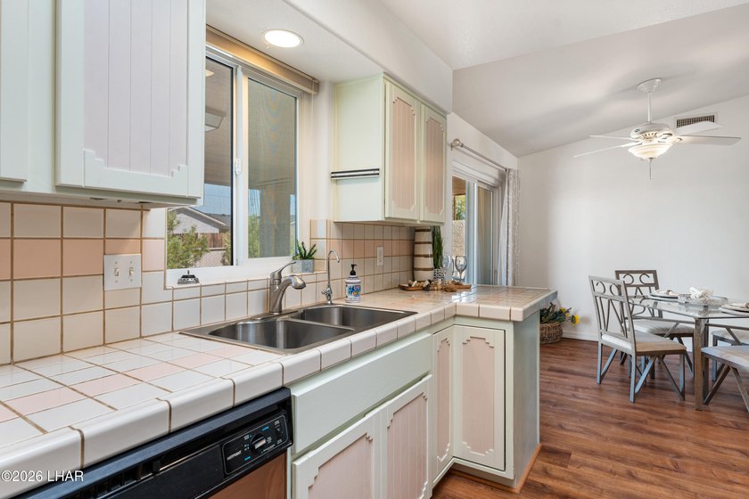 Live the Lake Havasu lifestyle at an affordable price! This - photo 14