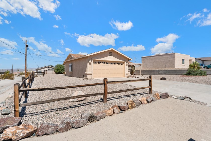 Live the Lake Havasu lifestyle at an affordable price! This - photo 39