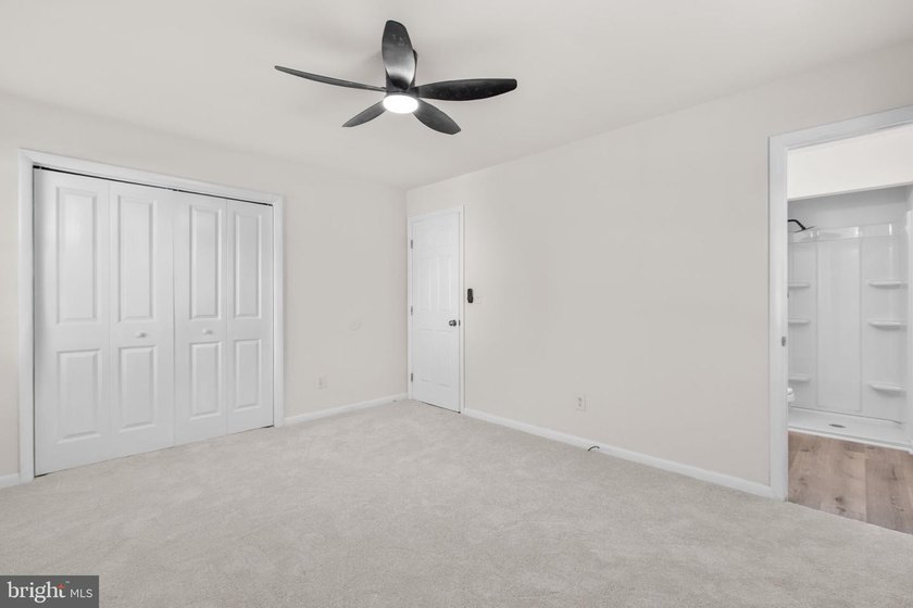 Perfect for Retirees or First-Time Buyers - Water views just - photo 33