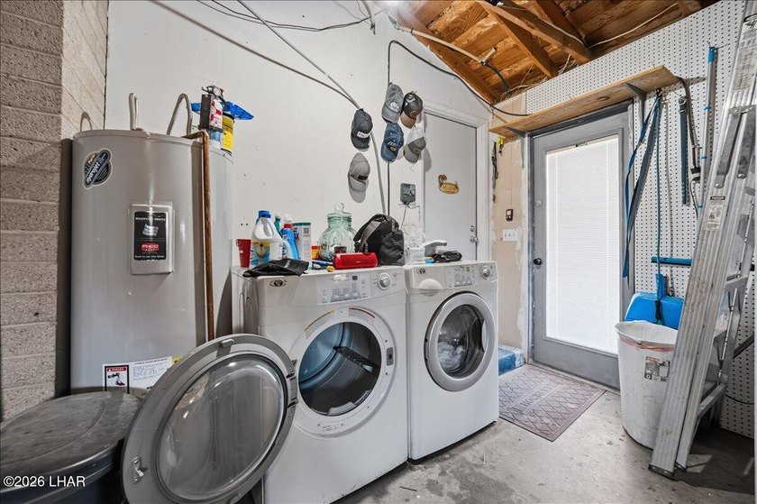 Welcome to 1857 Willow Ave, a beautifully maintained 2-bedroom - photo 42
