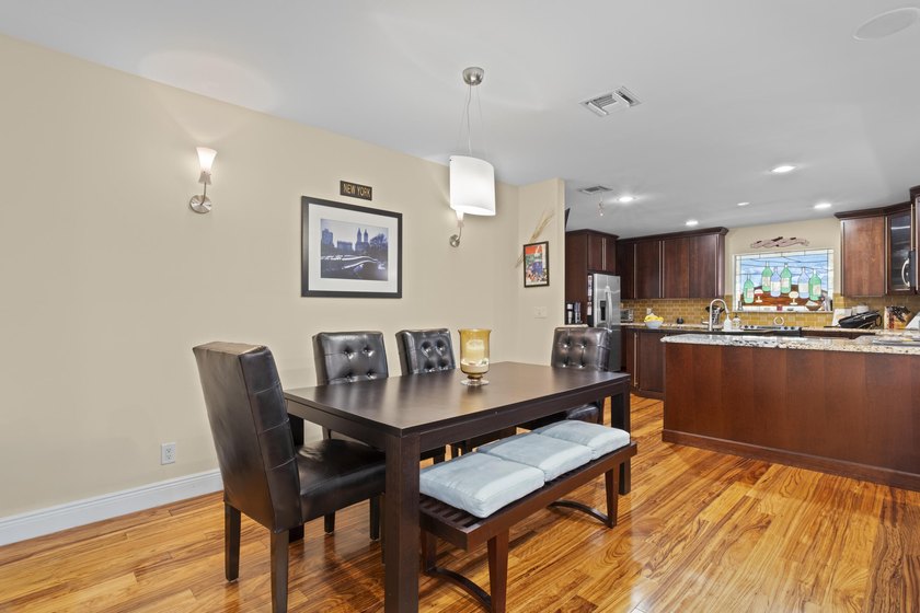 Spacious 4-Bedroom, 4 Full Bath Home Offering 2,781 sq/ft Of - photo 3