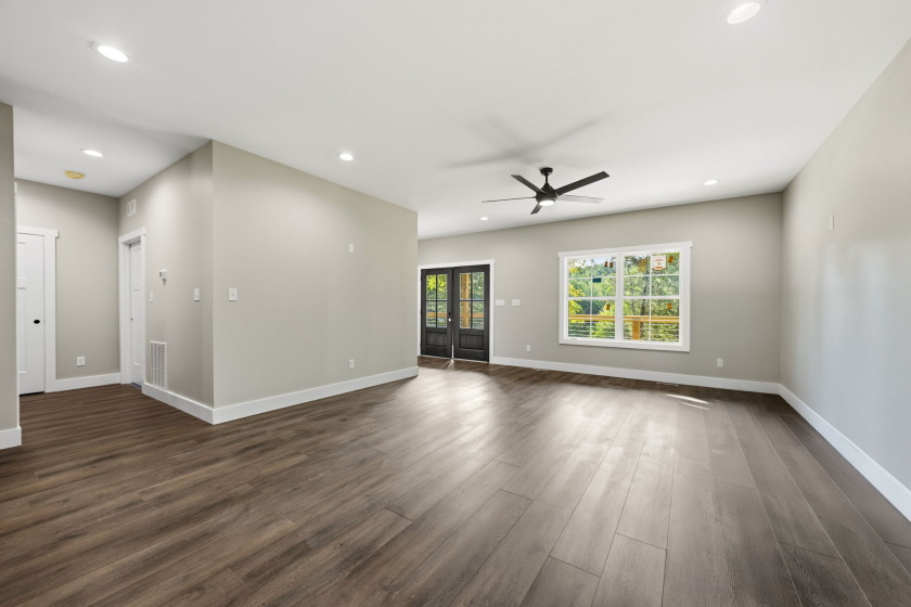 Brand New Construction in Moutardier w/Slip - photo 34