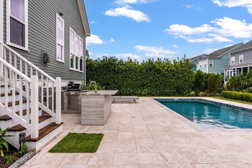 Thoughtfully designed &amp; upgraded throughout, this home impresses - photo 4