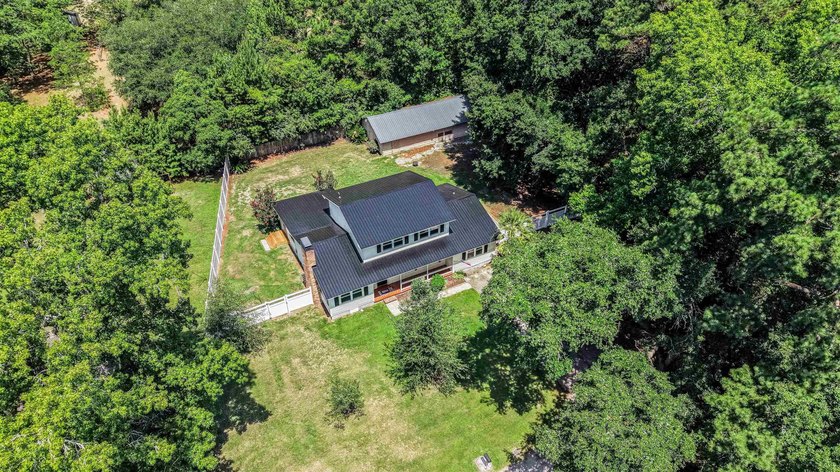 Welcome to this spacious 4-bedroom home offering over 2000 - photo 6