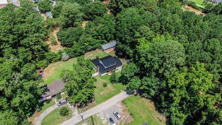 Welcome to this spacious 4-bedroom home offering over 2000 - photo 7