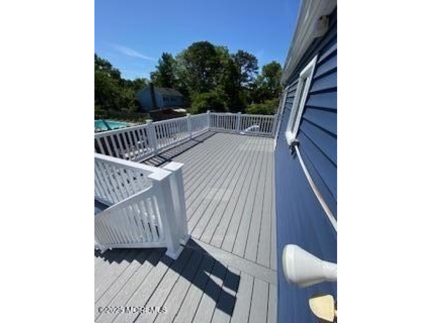 Home has all newer stainless steal appliances, granite counter - photo 6