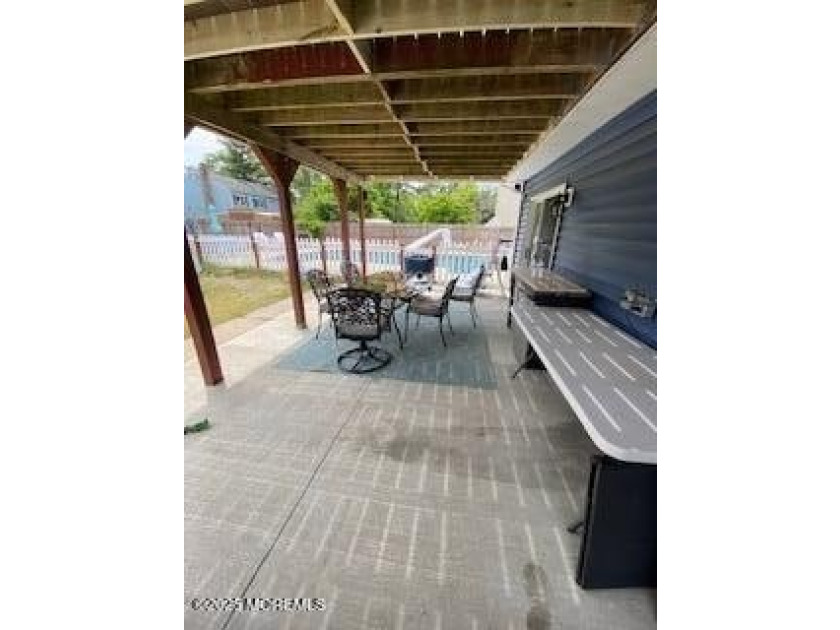 Home has all newer stainless steal appliances, granite counter - photo 9