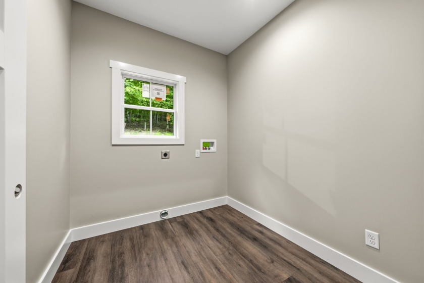 Brand New Construction in Moutardier w/Slip - photo 32