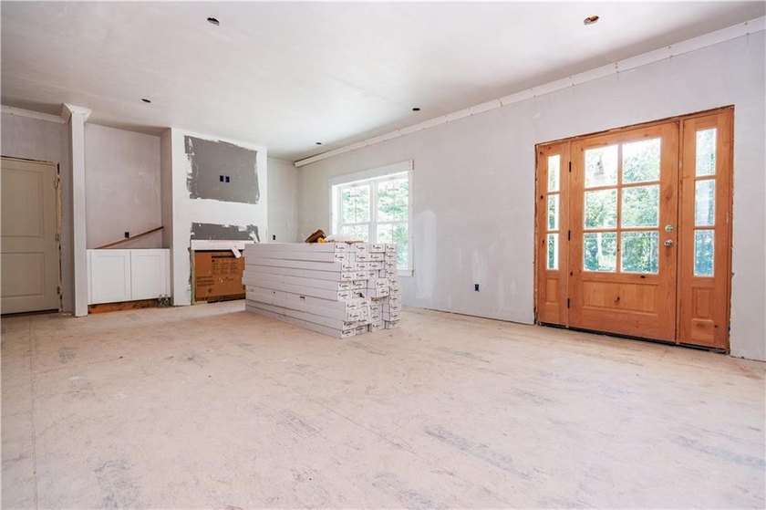 New Stunning farmhouse colonial under construction for early - photo 6