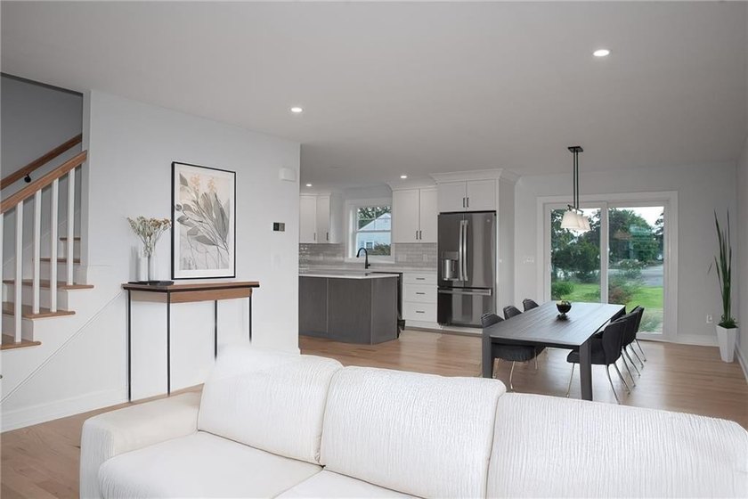 5 Recess Lane is COMPLETE, BACK ON THE MARKET and ready for its - photo 5