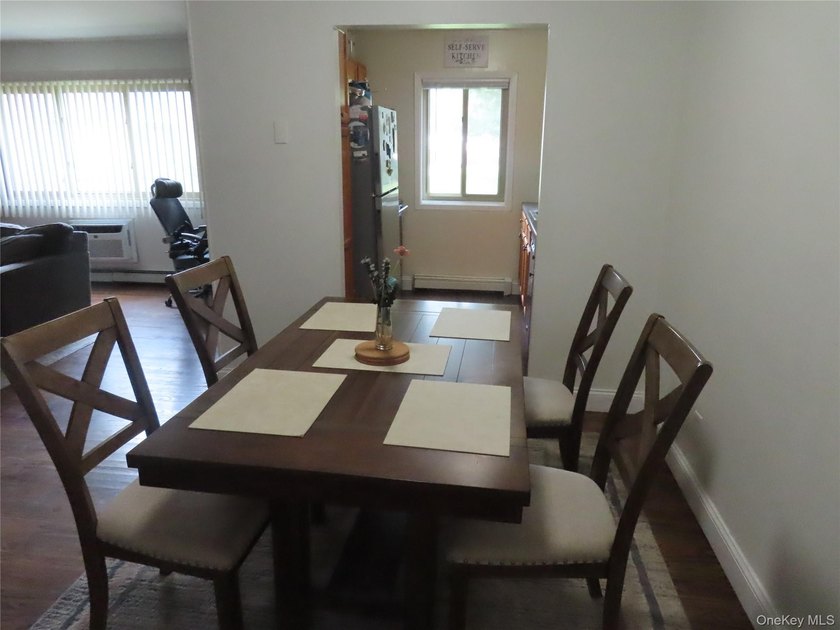 Welcome to this beautifully updated, main level, deluxe size - photo 8