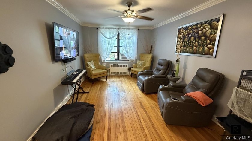 Welcome to this beautifully maintained 2-bedroom apartment in - photo 2