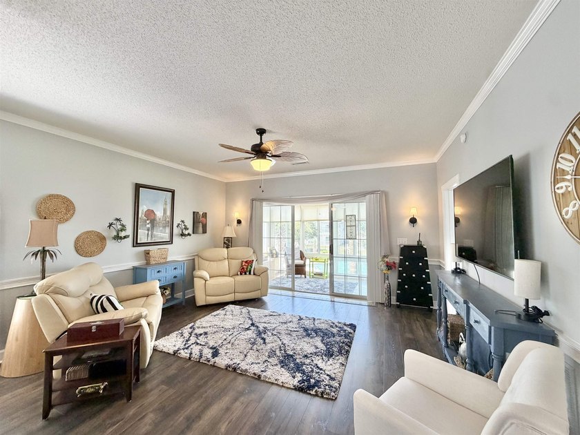 Welcome to this beautifully renovated 2-bedroom, 2-bathroom - photo 8