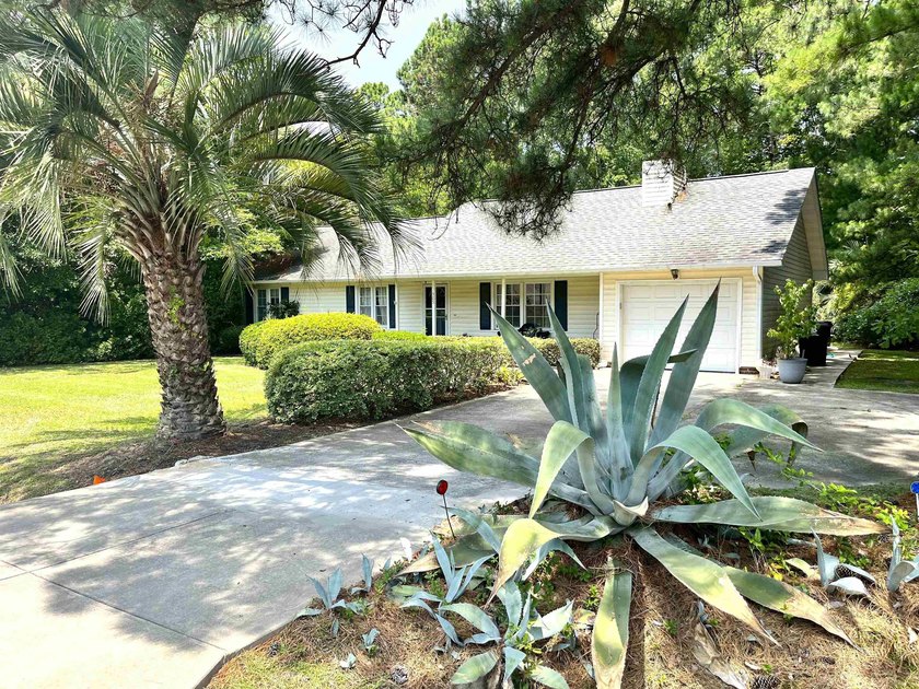 LOCATION! PRIVATE BACKYARD OASIS!! IN-GROUND SALTWATER POOL!!! - photo 2