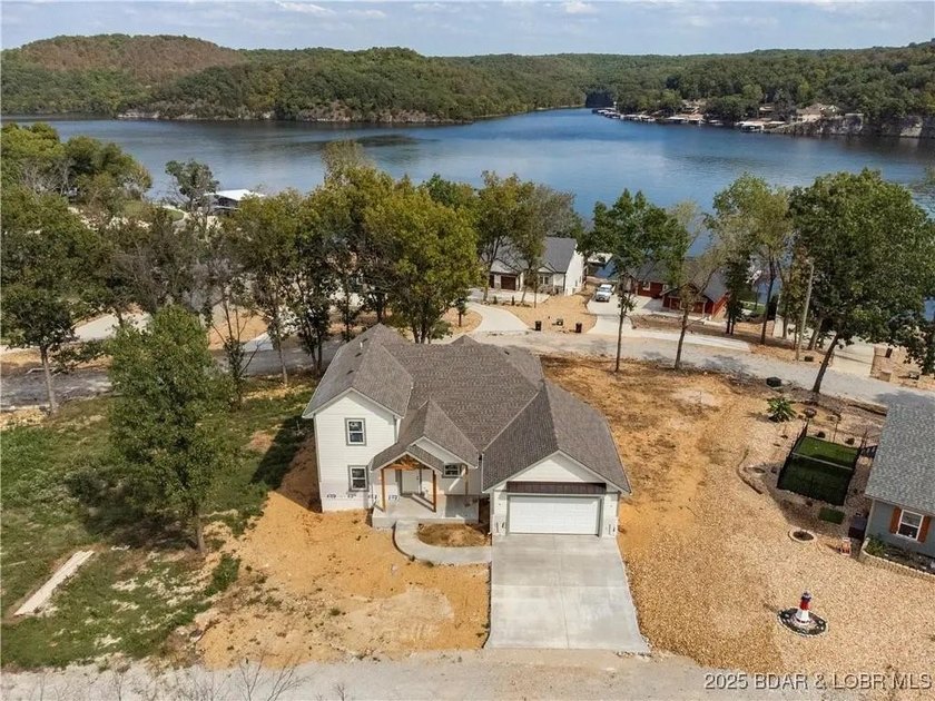 Great Views of the water and Boat slip! Gorgeous brand-new - photo 27