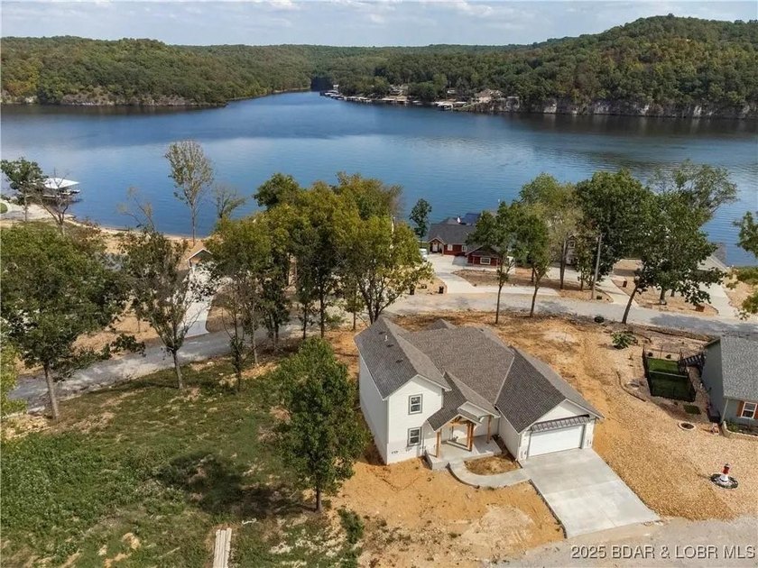 Great Views of the water and Boat slip! Gorgeous brand-new - photo 28