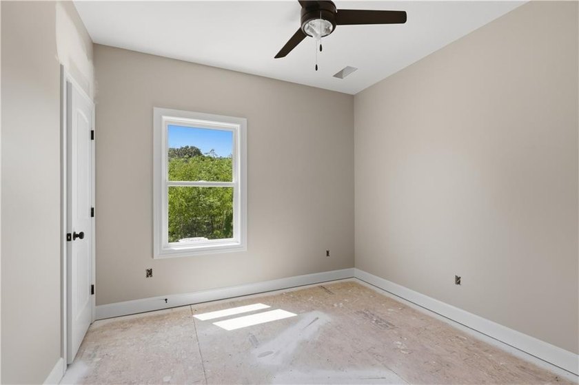 Great Views of the water and Boat slip! Gorgeous brand-new - photo 36