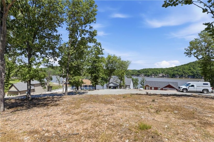 Great Views of the water and Boat slip! Gorgeous brand-new - photo 42