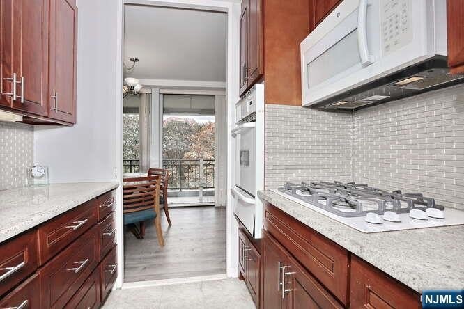 Experience the exceptional lifestyle at Horizon House, one of - photo 14
