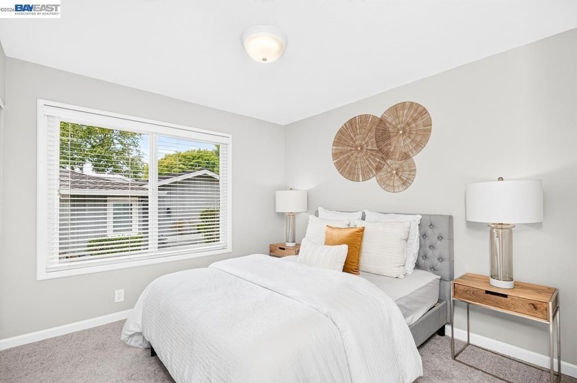 Contemporary Living on the Fairway at Crow Canyon Country Club! - photo 25