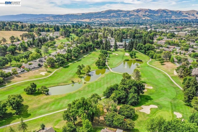 Contemporary Living on the Fairway at Crow Canyon Country Club! - photo 46