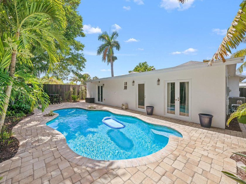 This property is being offered as a SHORT SALE with cooperation - photo 5